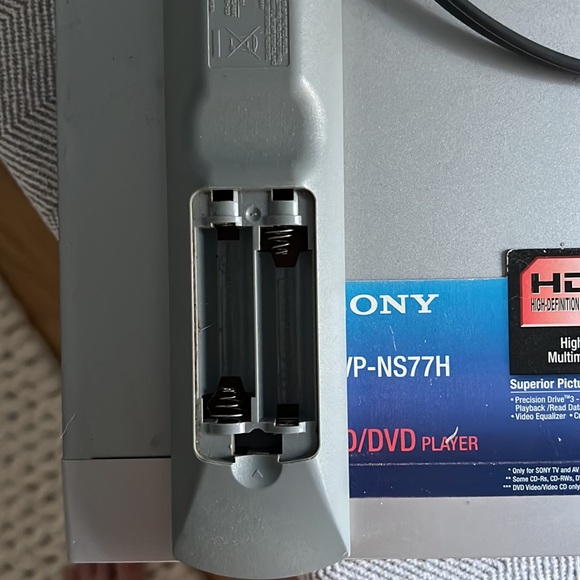 Sony DVP-NS77H DVD / CD player with remote control included - Picture 7 of 11